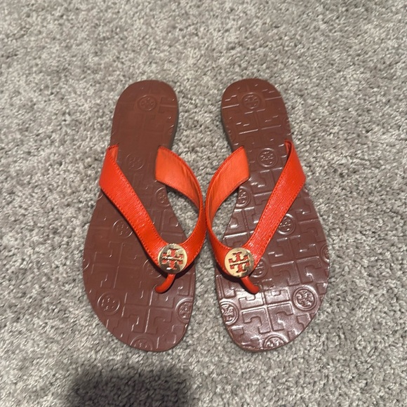 Tory Burch flip flops - Picture 1 of 3